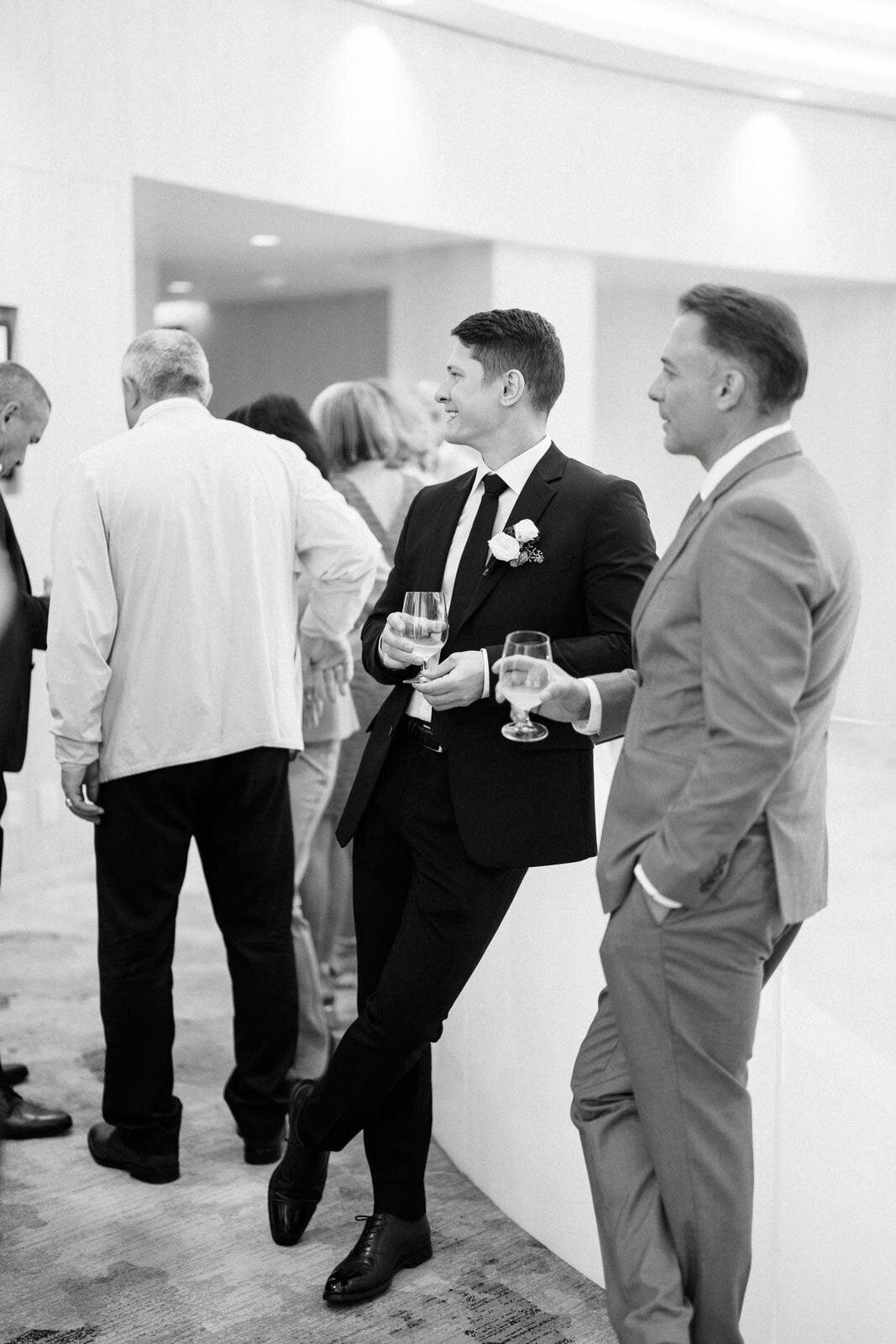 W9-Wedding-Photos-The-Pearle-Burlington-Lake-Ontario-Stephen-and-Oksana-2024-09-29-2500px-1098