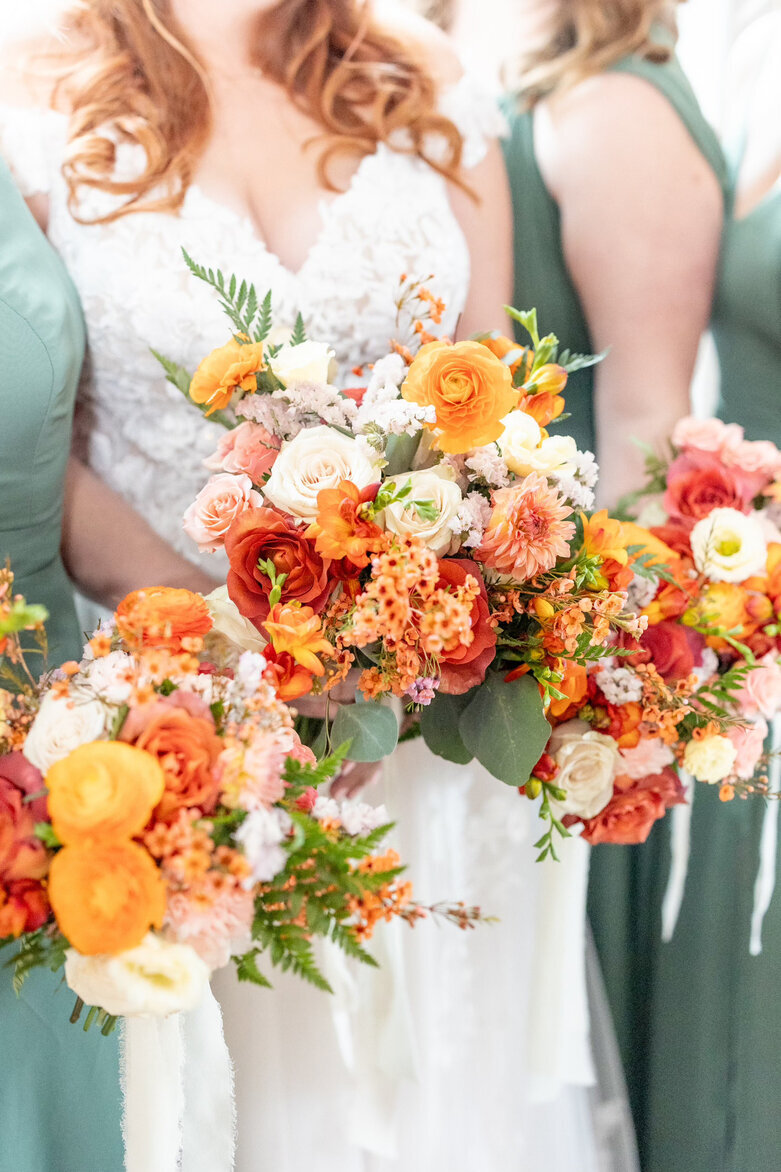 bright-wedding-florals