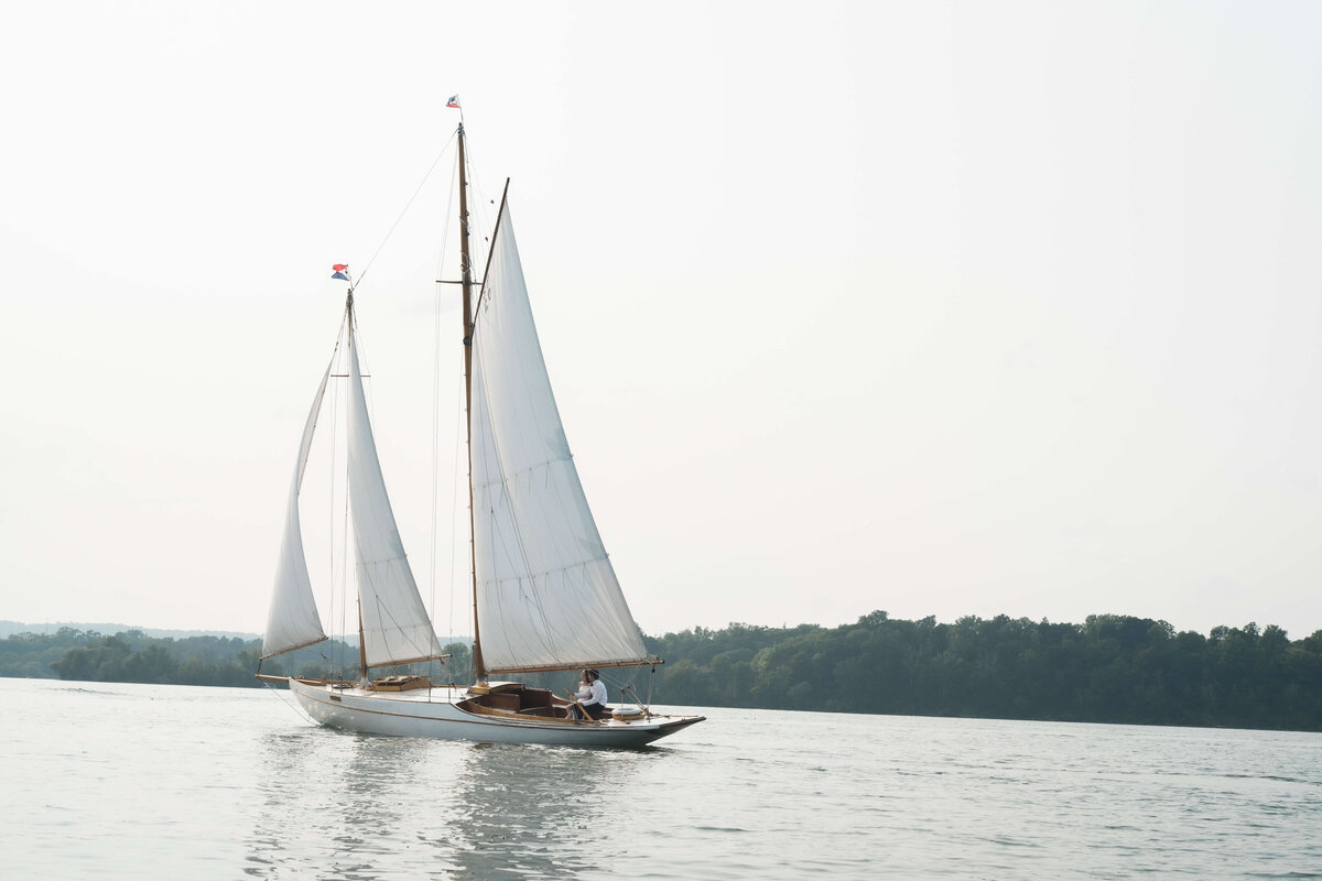 0595 The Anitra Boat Wedding Proposal  Toronto Hamilton Editorial Lisa Vigliotta Photography Nobl Events