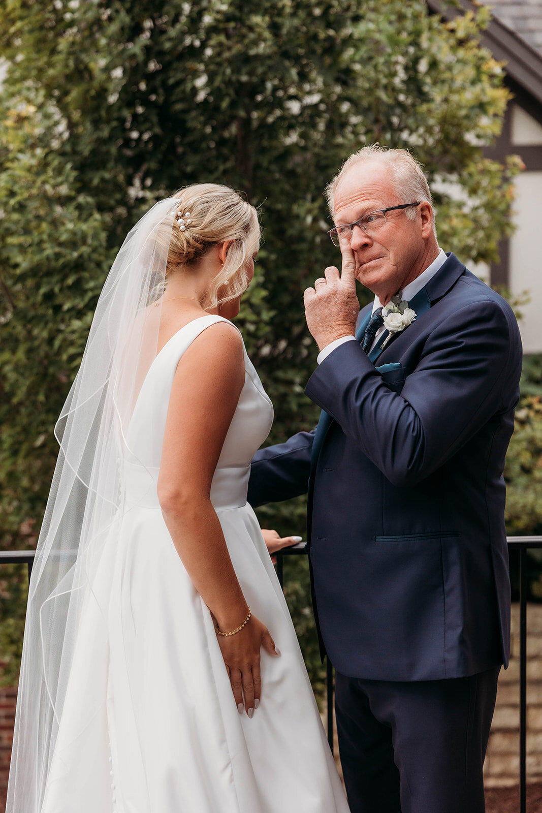 Saint Clair Inn Wedding Bride Michigan Photographer K. E. Rogers Photography-46