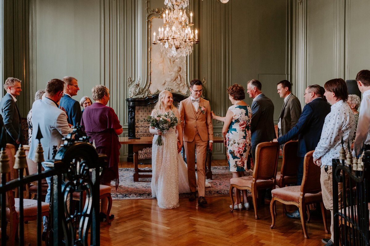 Trouwfotograaf in Zeeland. De leukste trouwlocaties in Zeeland vind je in deze blog. Door everatilroefotografie, trouwfotograaf in Middelburg,Zeeland