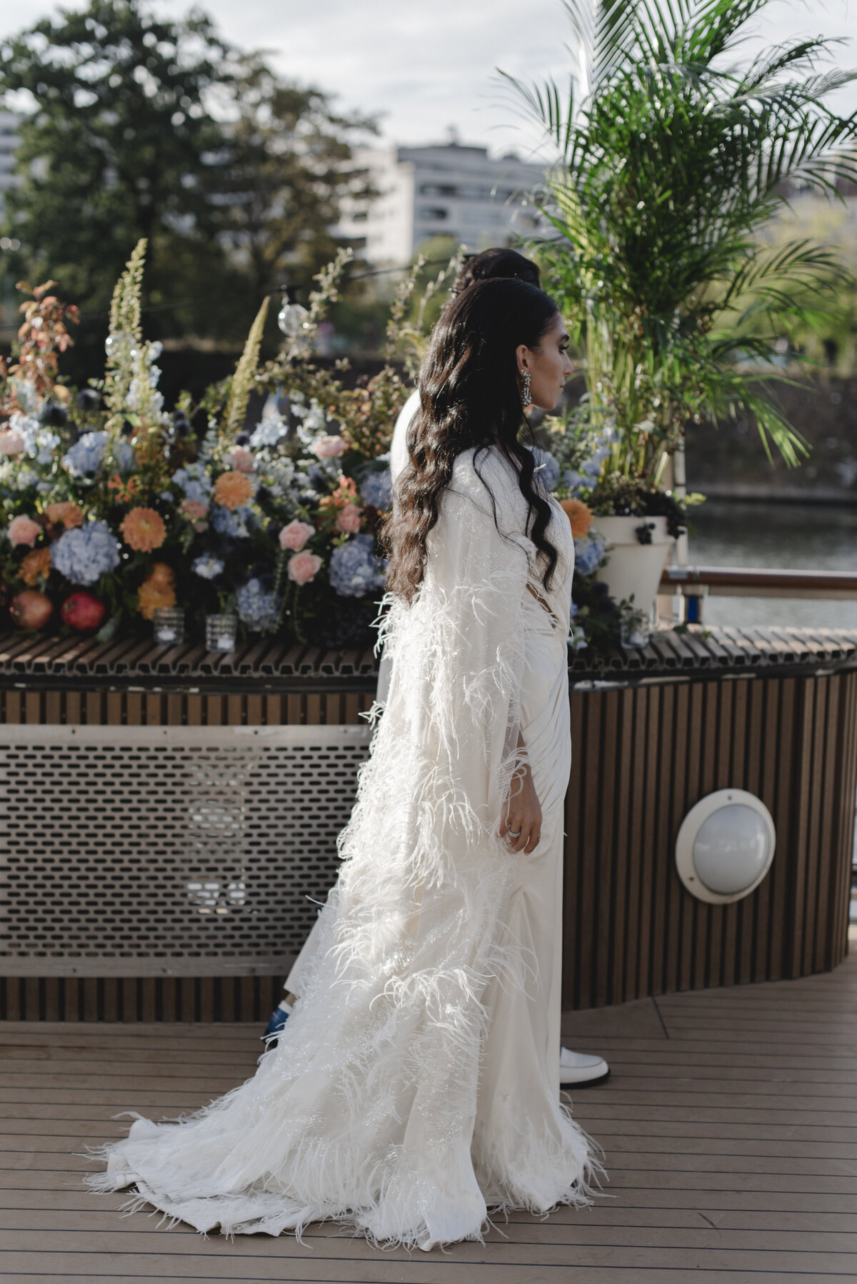 vertical profi lpicture  bride and groom walking