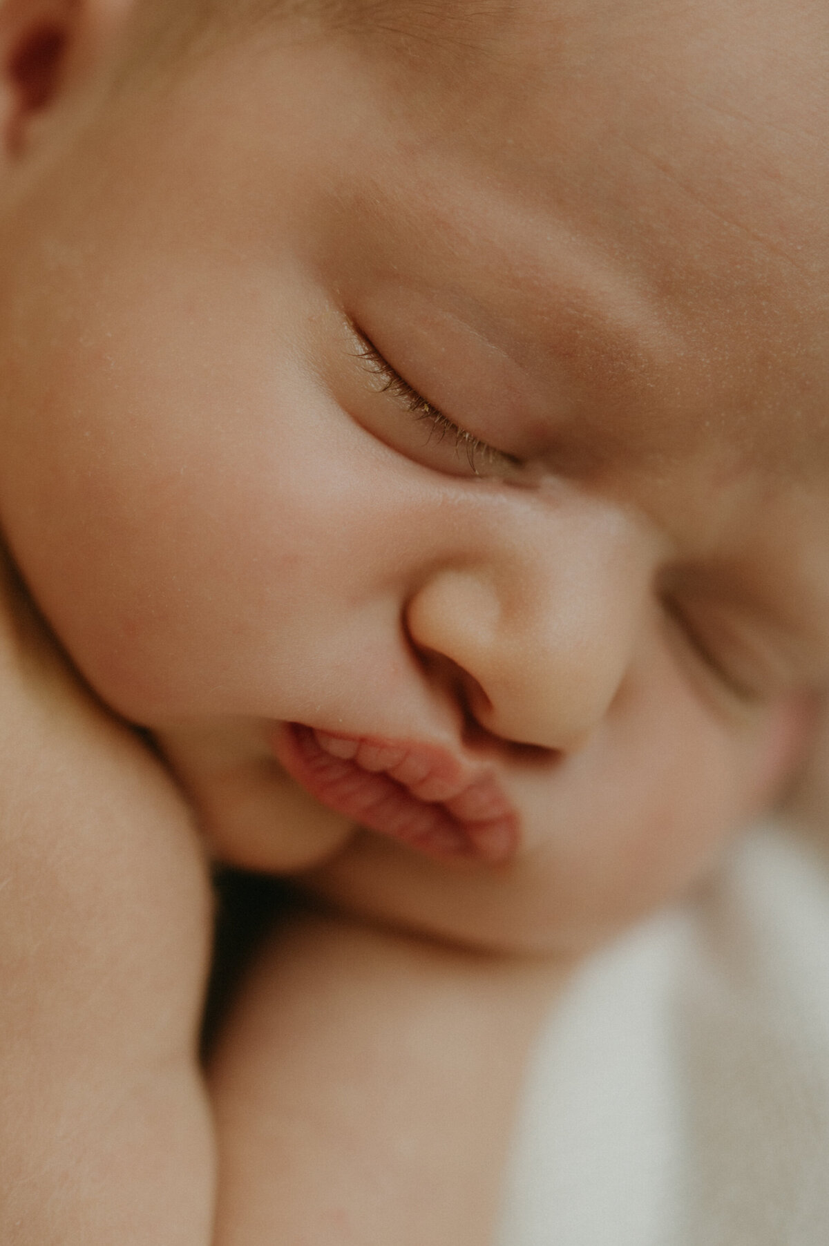 Cassie_newborn_mapleridge (23 of 25)