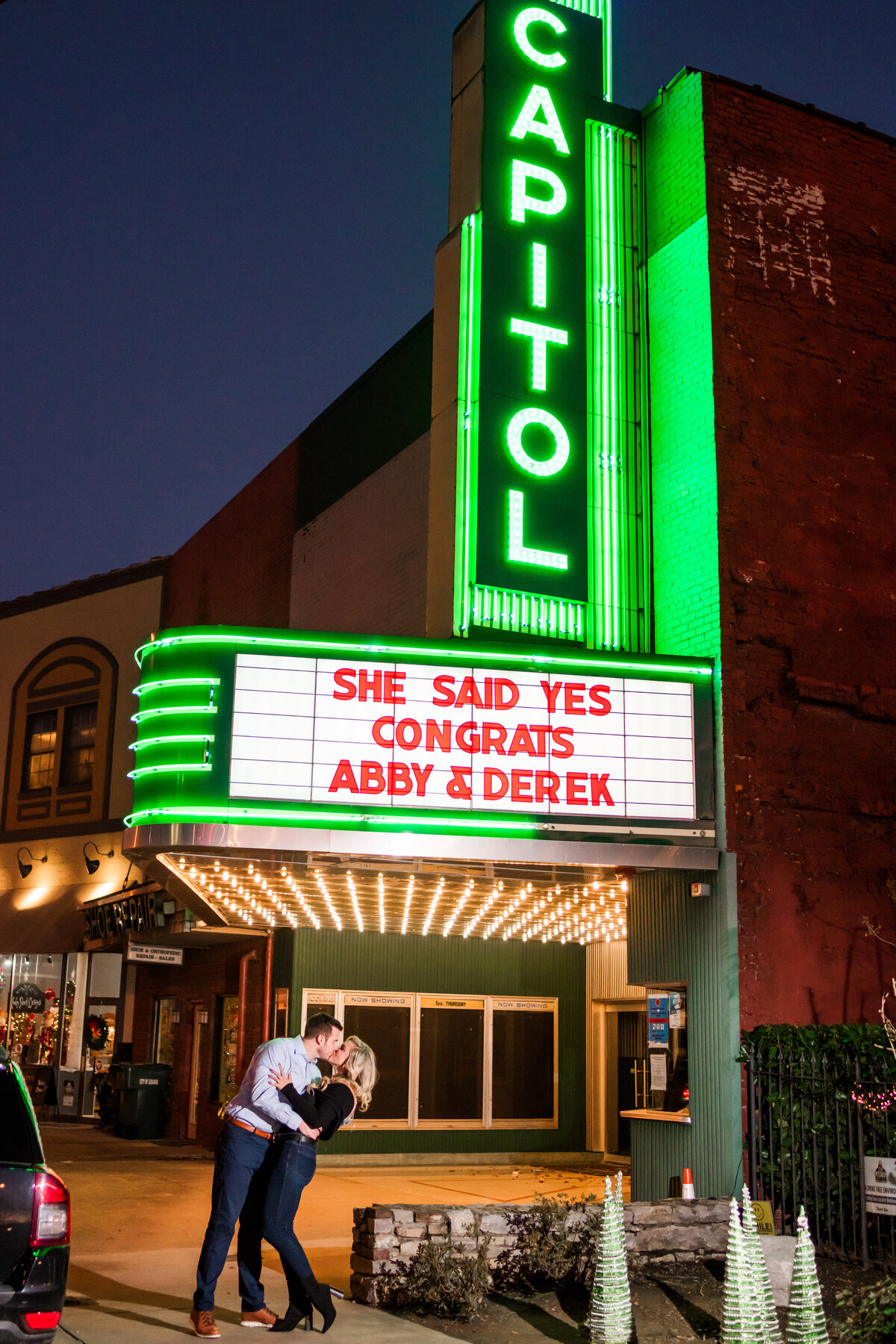 Nashville-engagement-photographer.17