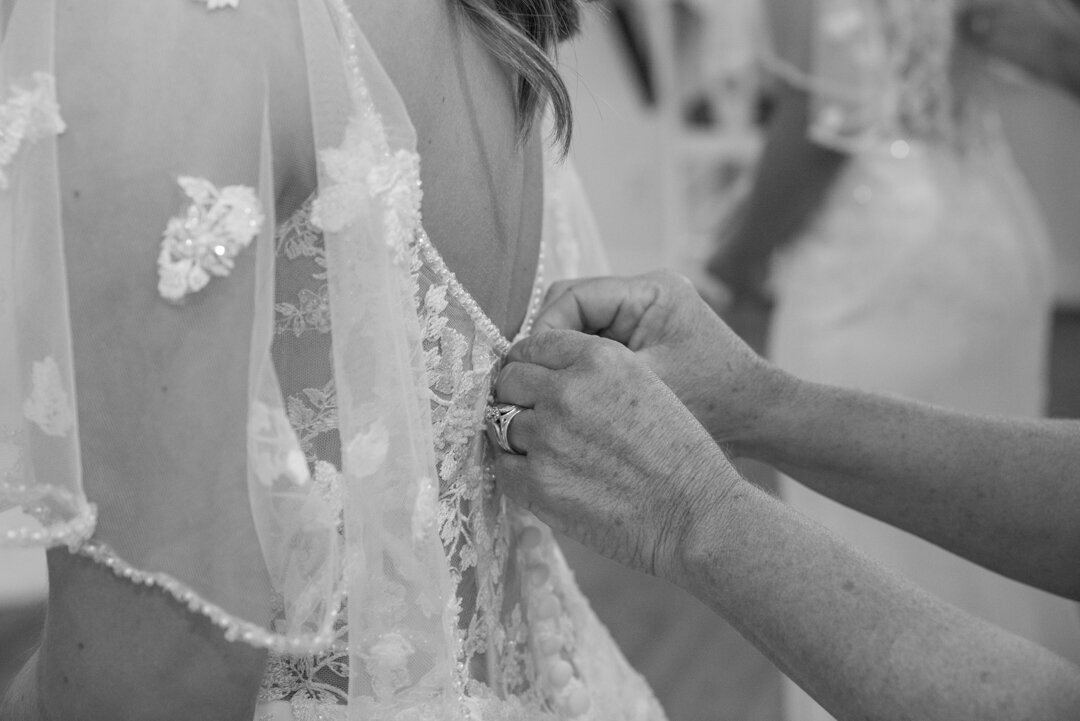 st louis missouri wedding photographer, documentary wedding and elopement photographjer