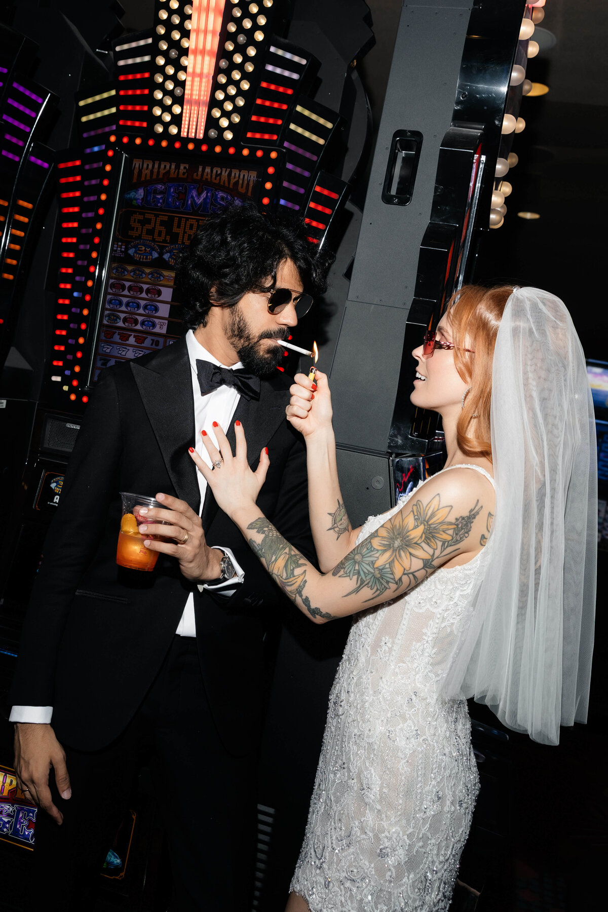 87riskyexposure_hayley-vikram_las-vegas-elopement-photography
