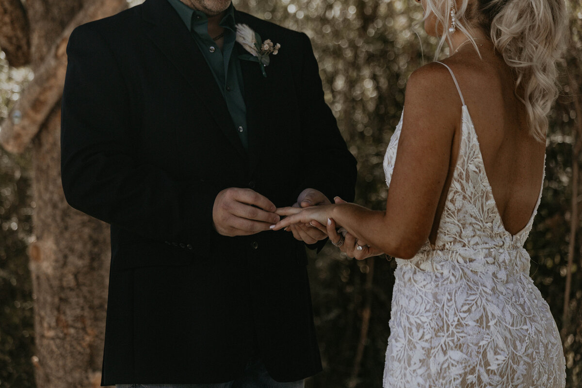 williams-lake-trailhead-elopement-taos-ski-valley-14