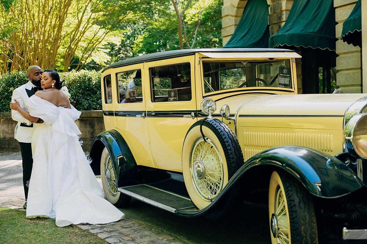 tinted-events-design-and-planning-swan-house-atlanta-wedding-REEM-Photography-Design-Andy-Beach-39-tintedevents.com
