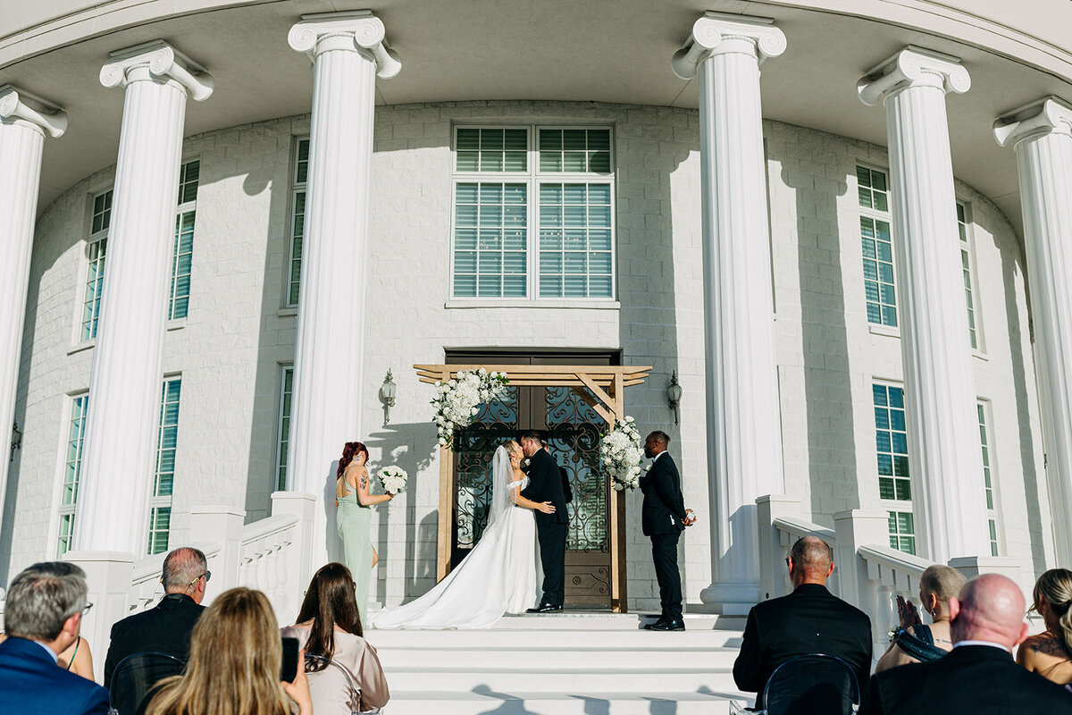 amber-mcwhorter-photo-whitehurst-elopement-chantilly-chic-celebrations-0197