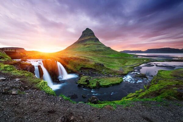 depositphotos_188264074-stock-photo-kirkjufellsfoss-the-most-beautiful-waterfall