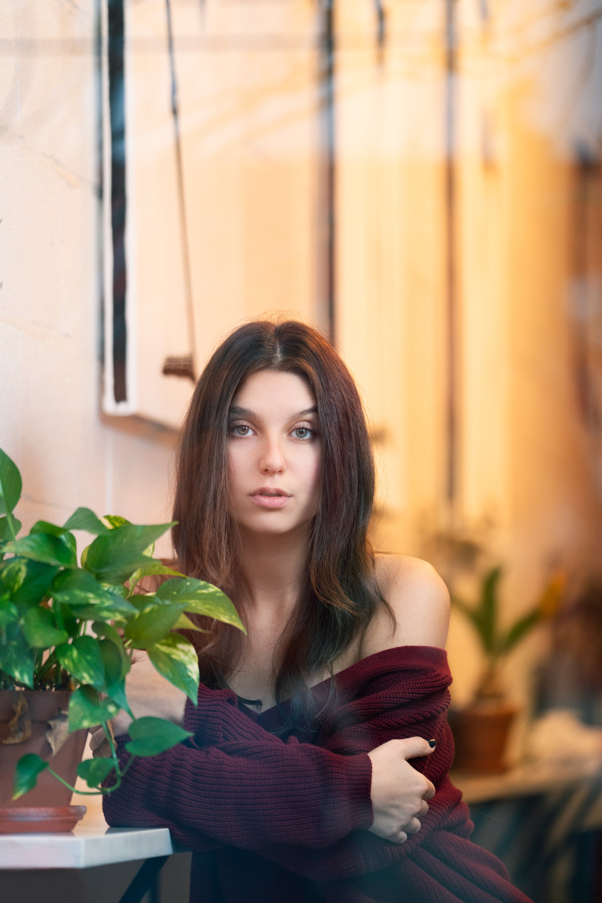 PORTRAIT OF A GIRL IN A COFFEE SHOP