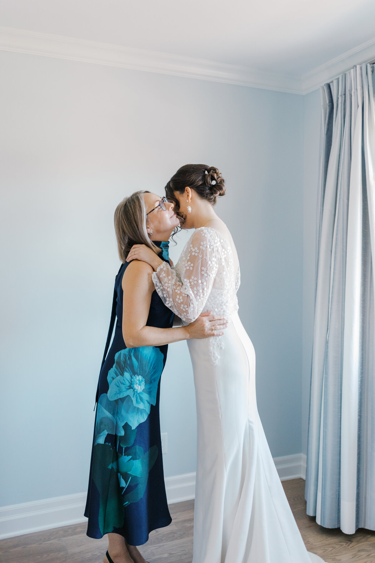 Gabriella & Connor Wedding Sneak Peeks-27