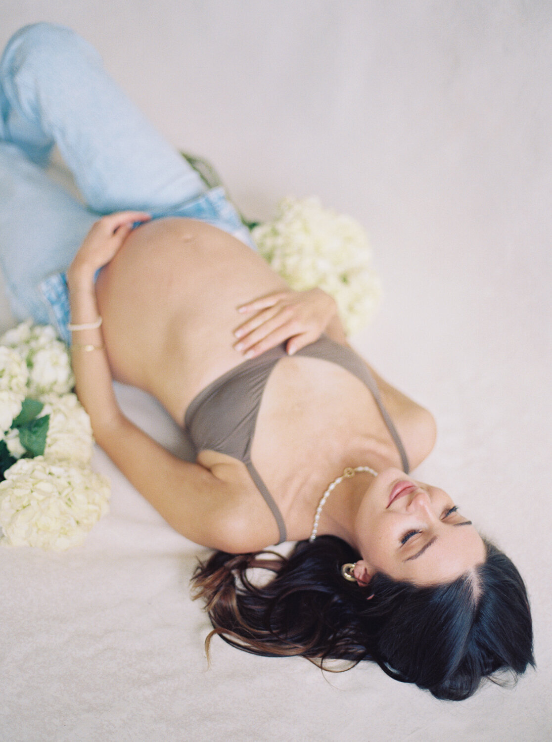 studio pregnancy photography rochester, ny