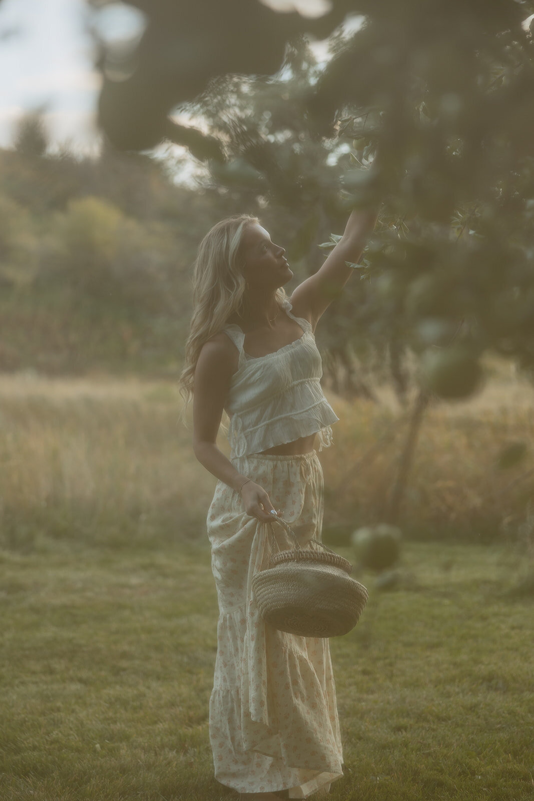 tanya-davids-photo-film-documentary-idaho-utah-oregon-washington-colorado-wedding-elopement-portrait-photographer-intention-session-apple-orchard-72