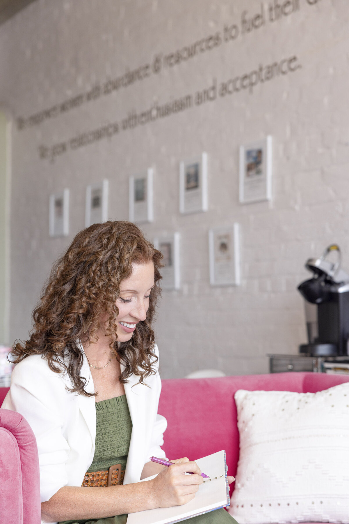 Aviatra-cincinnati-personal-brand-photos-Jennifer Blackburn-your-brand-compass-1763