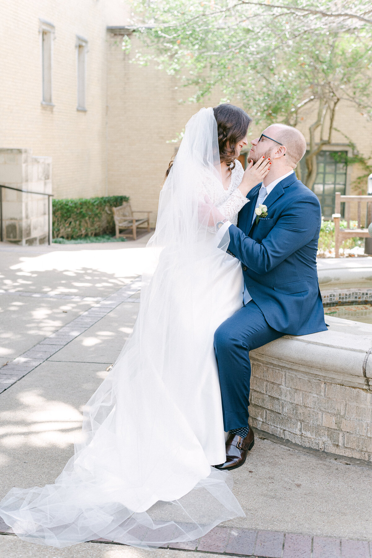 jen-symes-weddings-dallas-cathedral-21