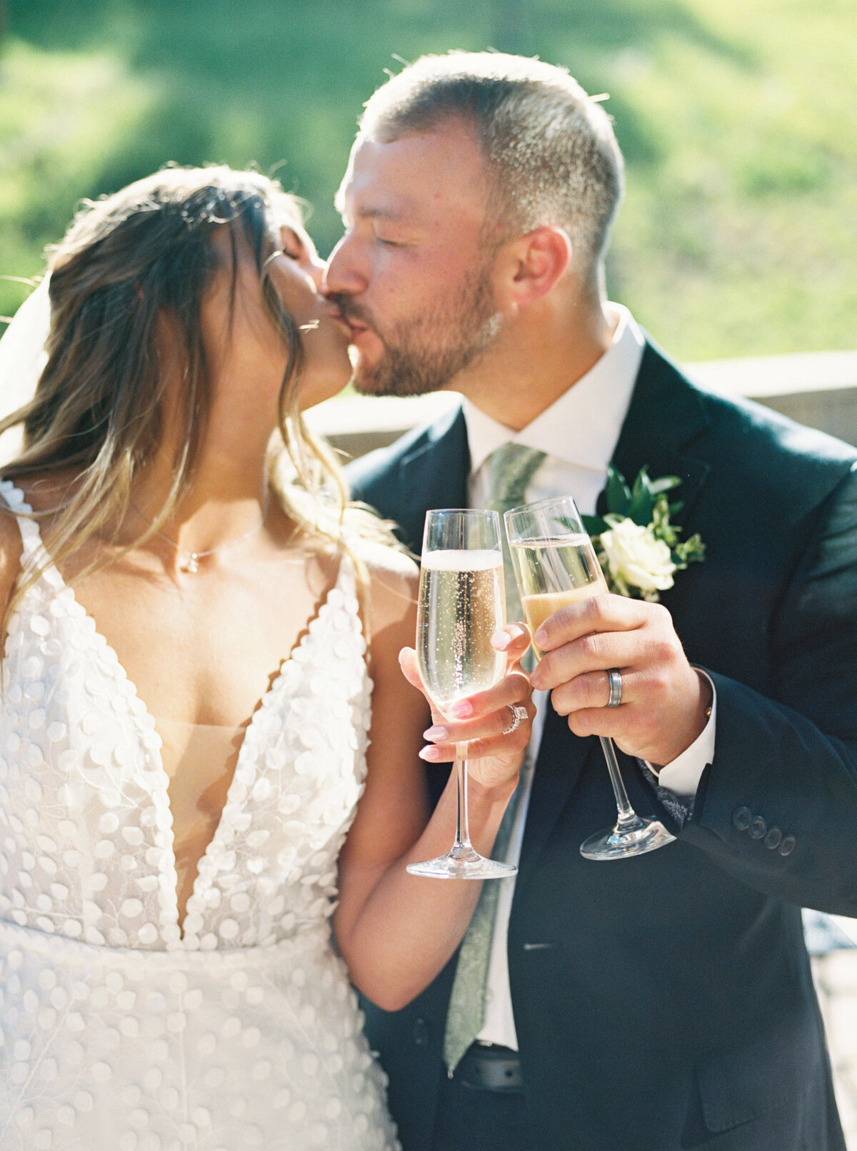 8.18-Maria-Andrew-the-10th-wedding-vail-film-37