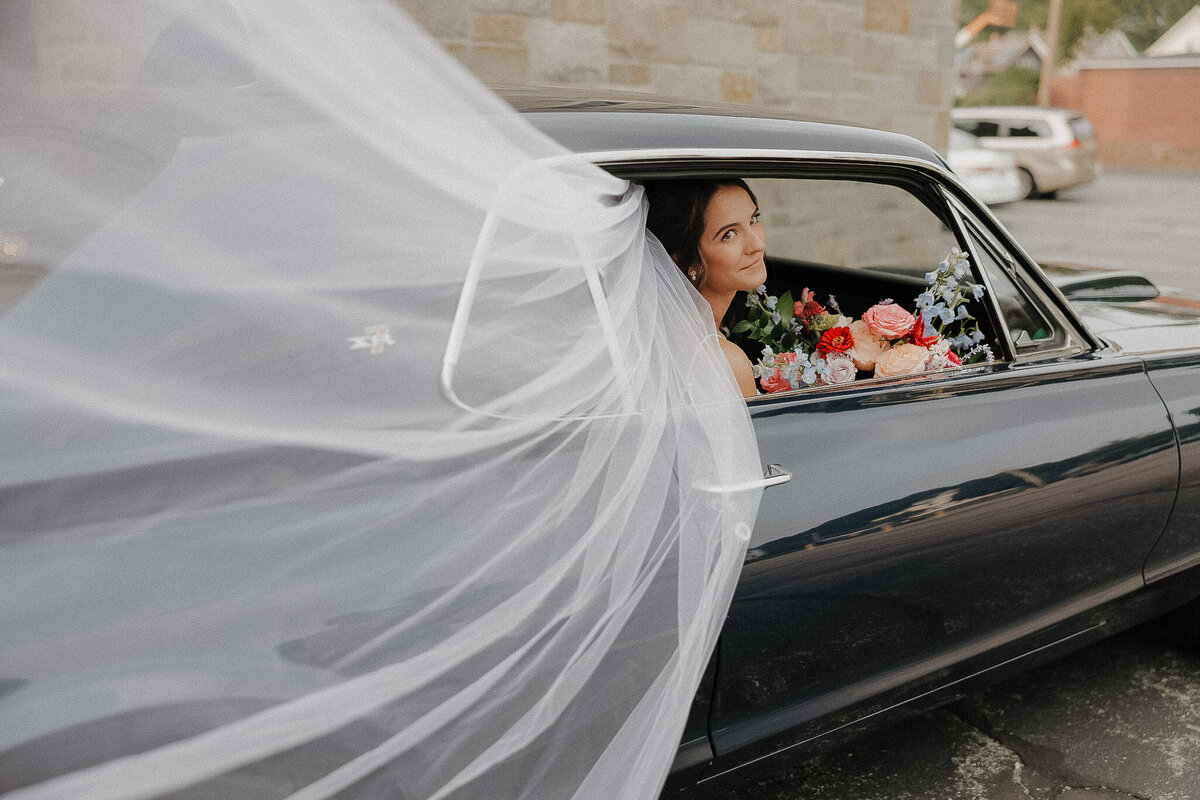 massachusetts-colorful-wedding-photography-39