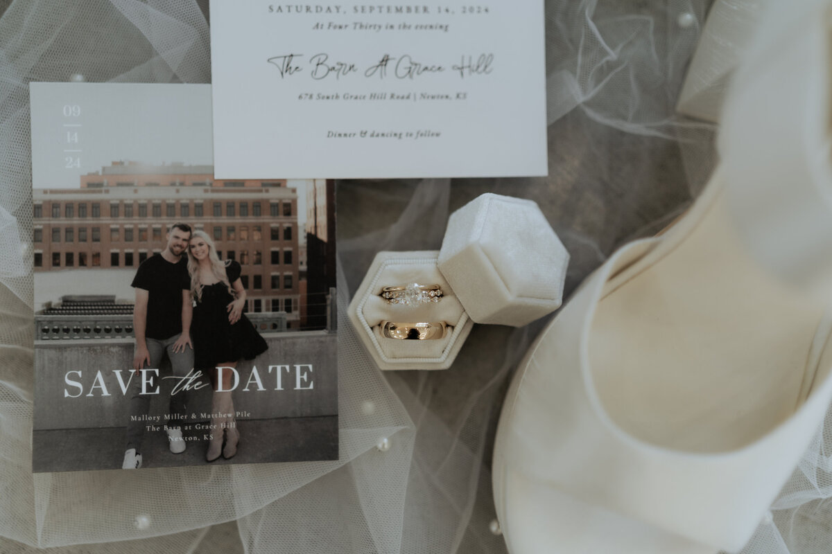 pile-wedding-14