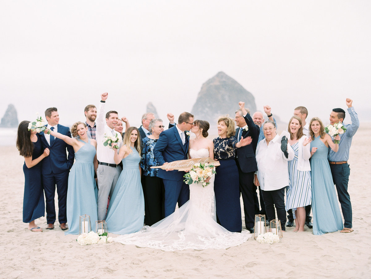 cannon-beach-wedding-at-stephanie-inn-23