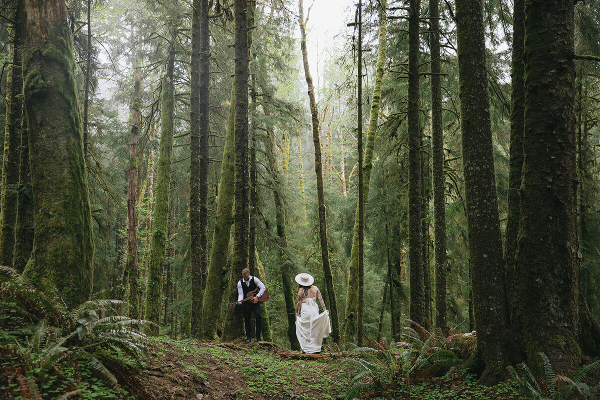 oregon-coast-ecola-hug-point-beach-forest-elopement-wedding-145