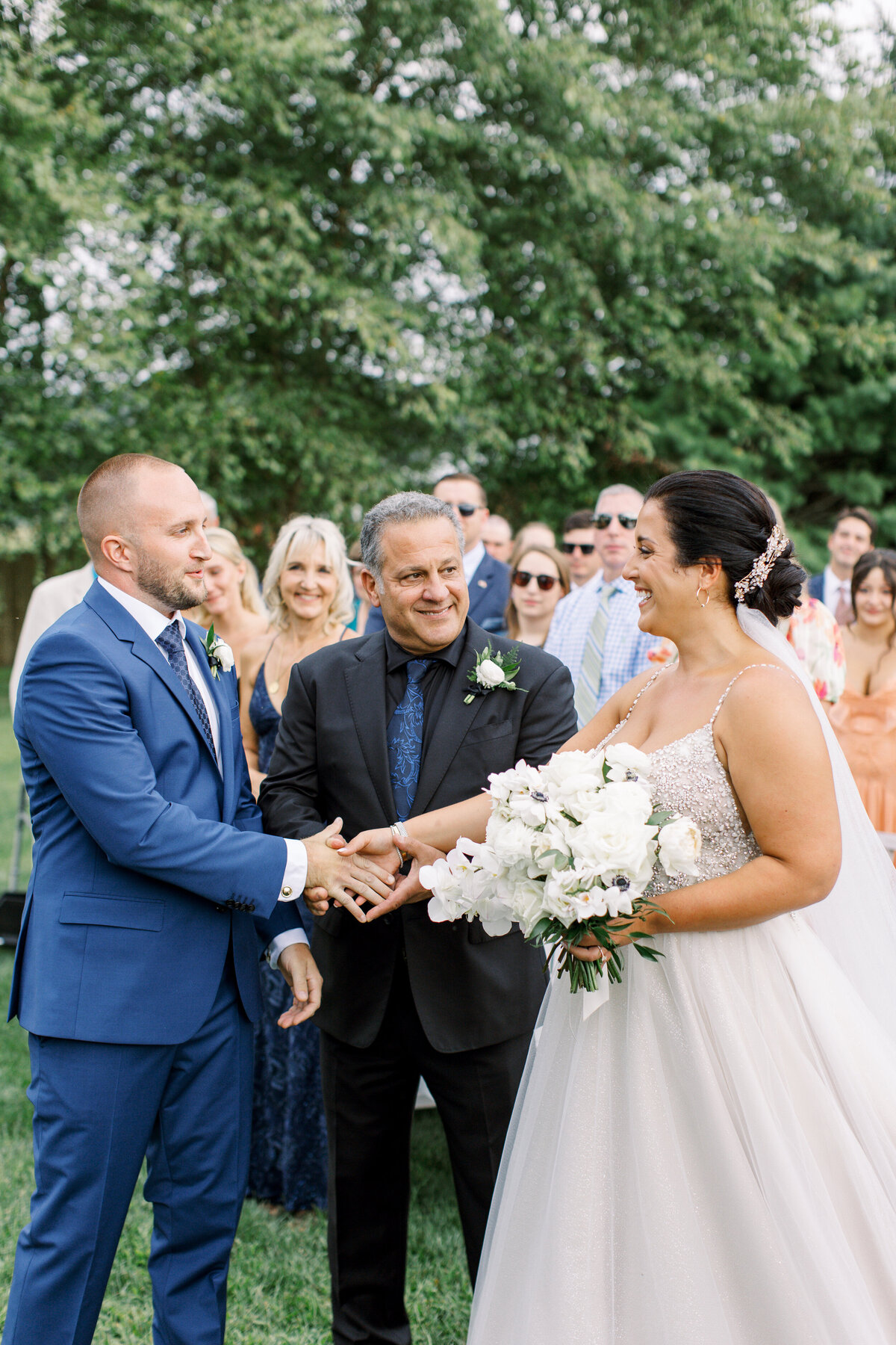 wedding-ceremony-at-lion-rock-farm