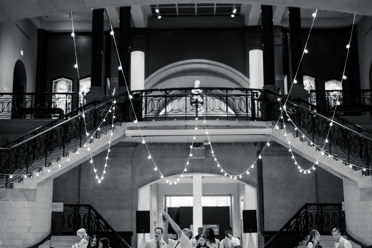 kasia-sickau-photography-cincinnati-ohio-wedding-photographer-caitlyn-mohammed-cincinnati-art-museum-wedding56