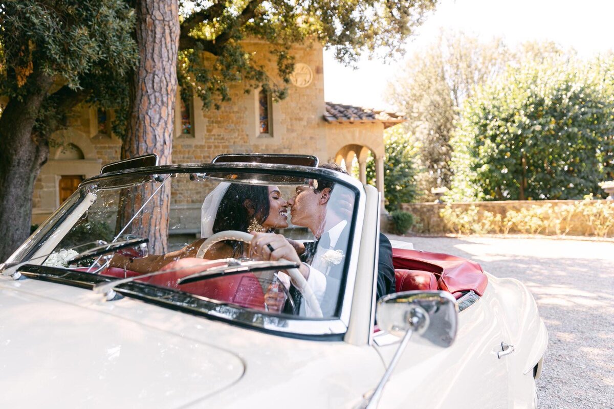 Villa-Le-Fontanelle-Italy-Wedding-Photos-AngieLilian-80