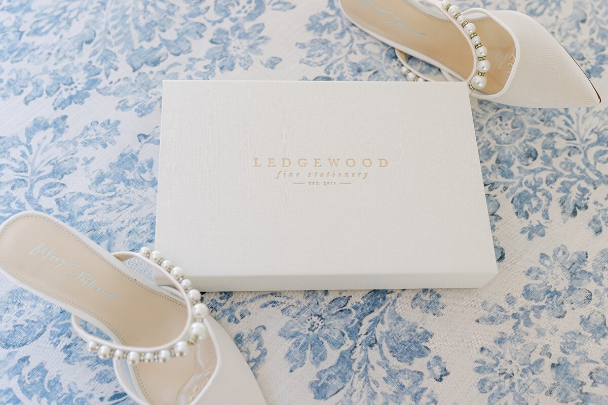 Danclay-Farms-Wedding-Invitations-15