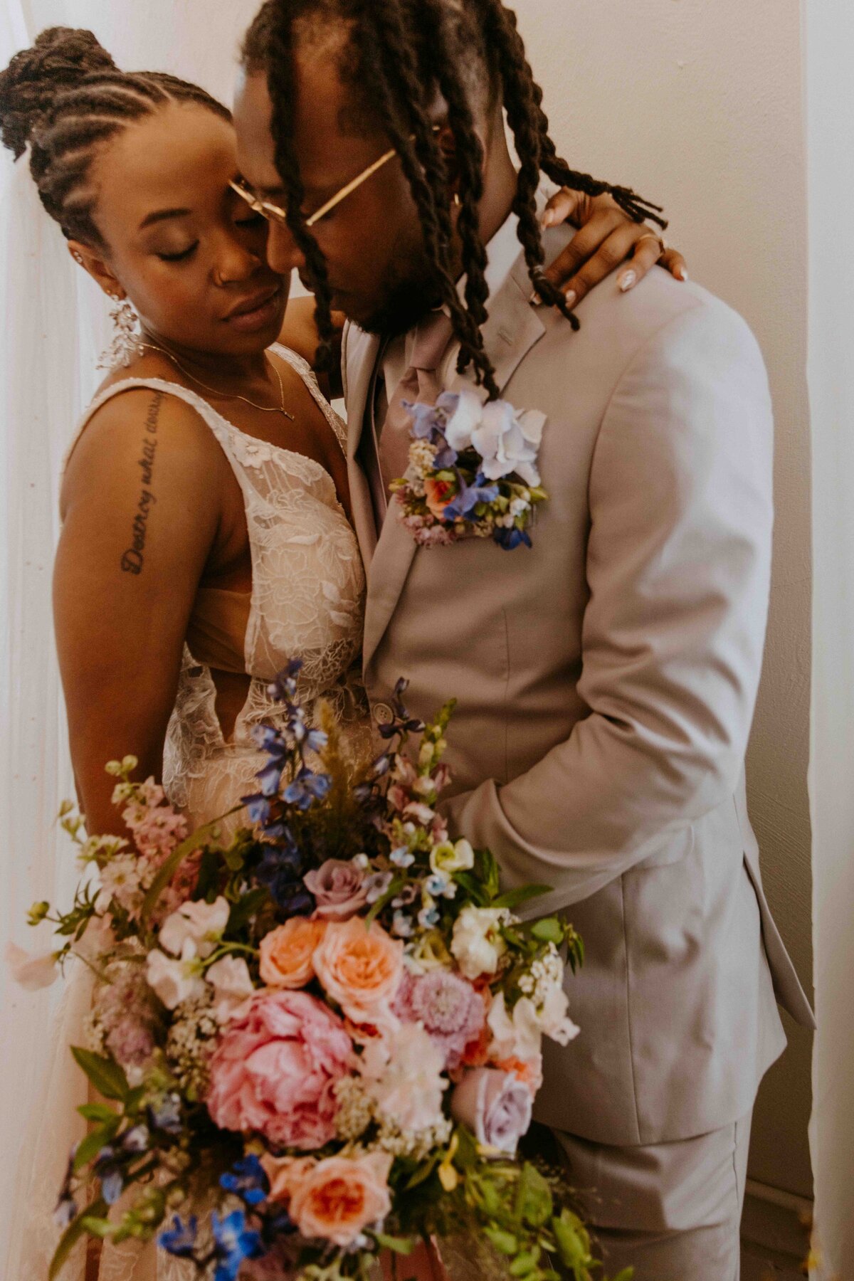 WHIMSICAL-GARDEN-WEDDING-SAVANNAH-BOTTLE-WORKS-BAREFOOT-ROYALTY-PHOTOGRAPHY60