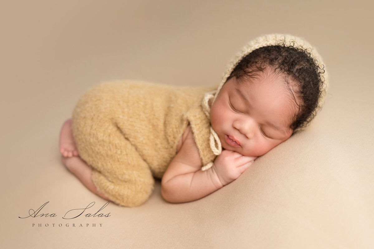 Newborn-Photographer-Edmonton-66