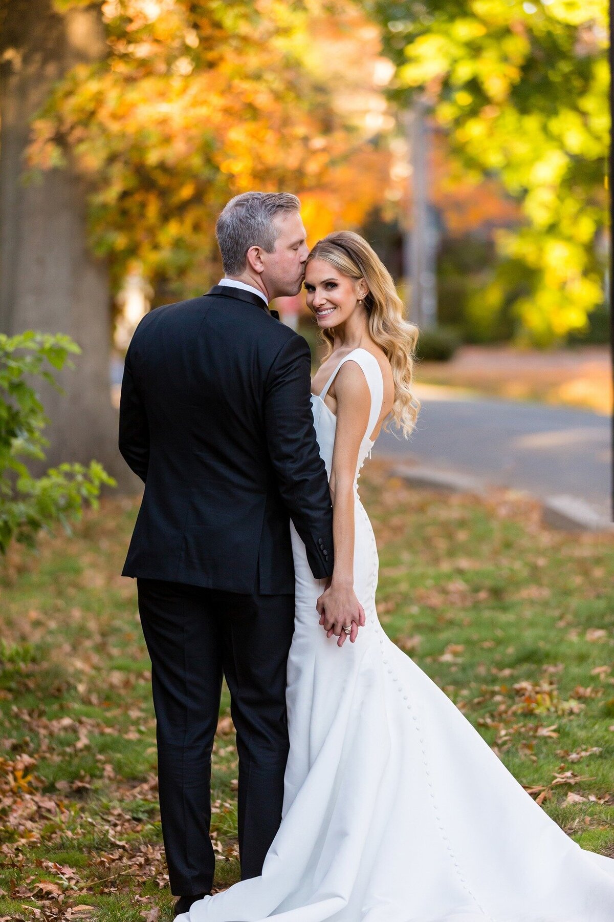 bride-and-groom-holding-hands