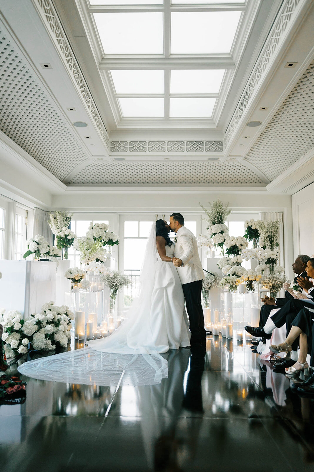 White Luxury in D.C - Floral Gallery by Krysta Smith floral Design_15