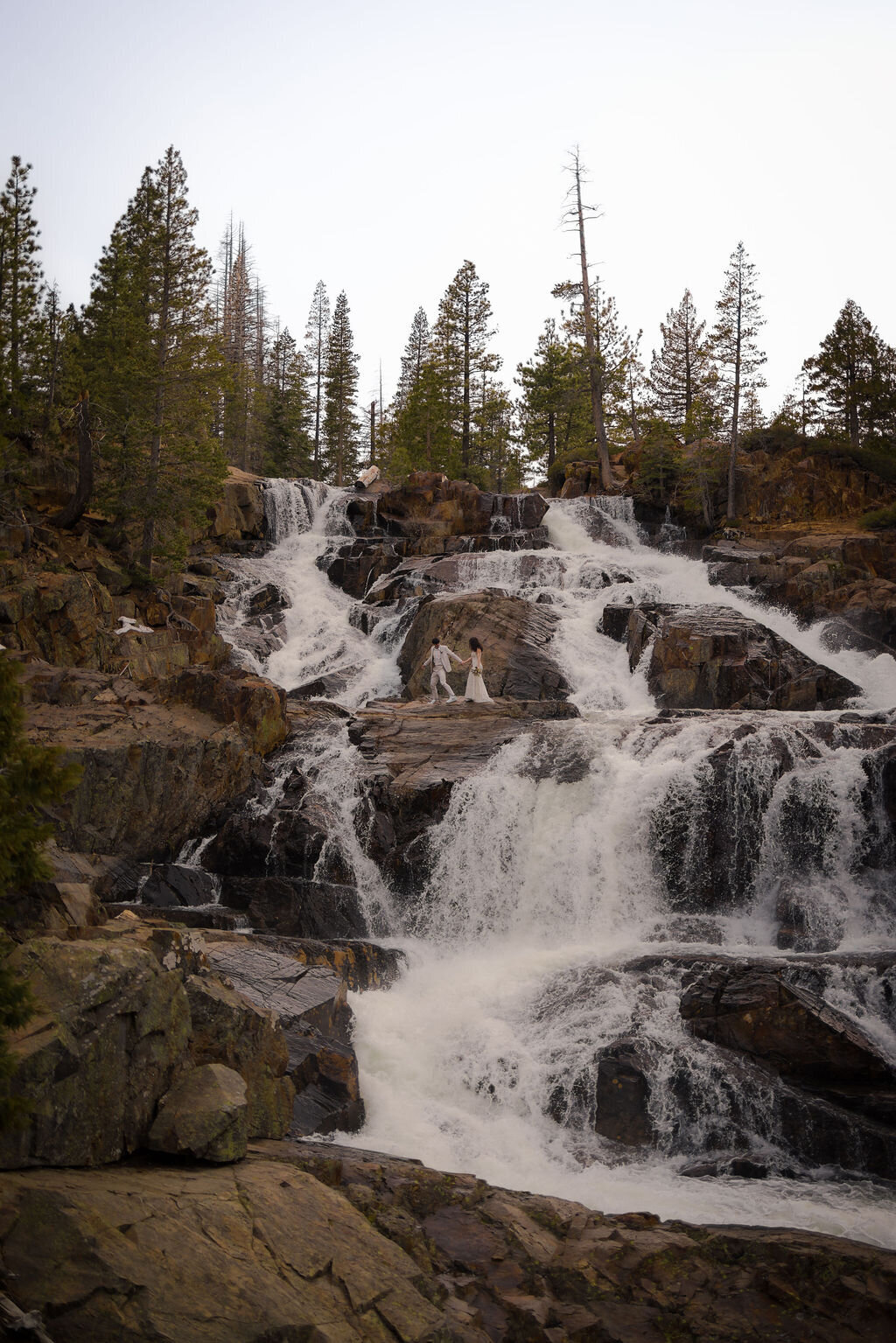 LakeTahoeWaterfallElopement