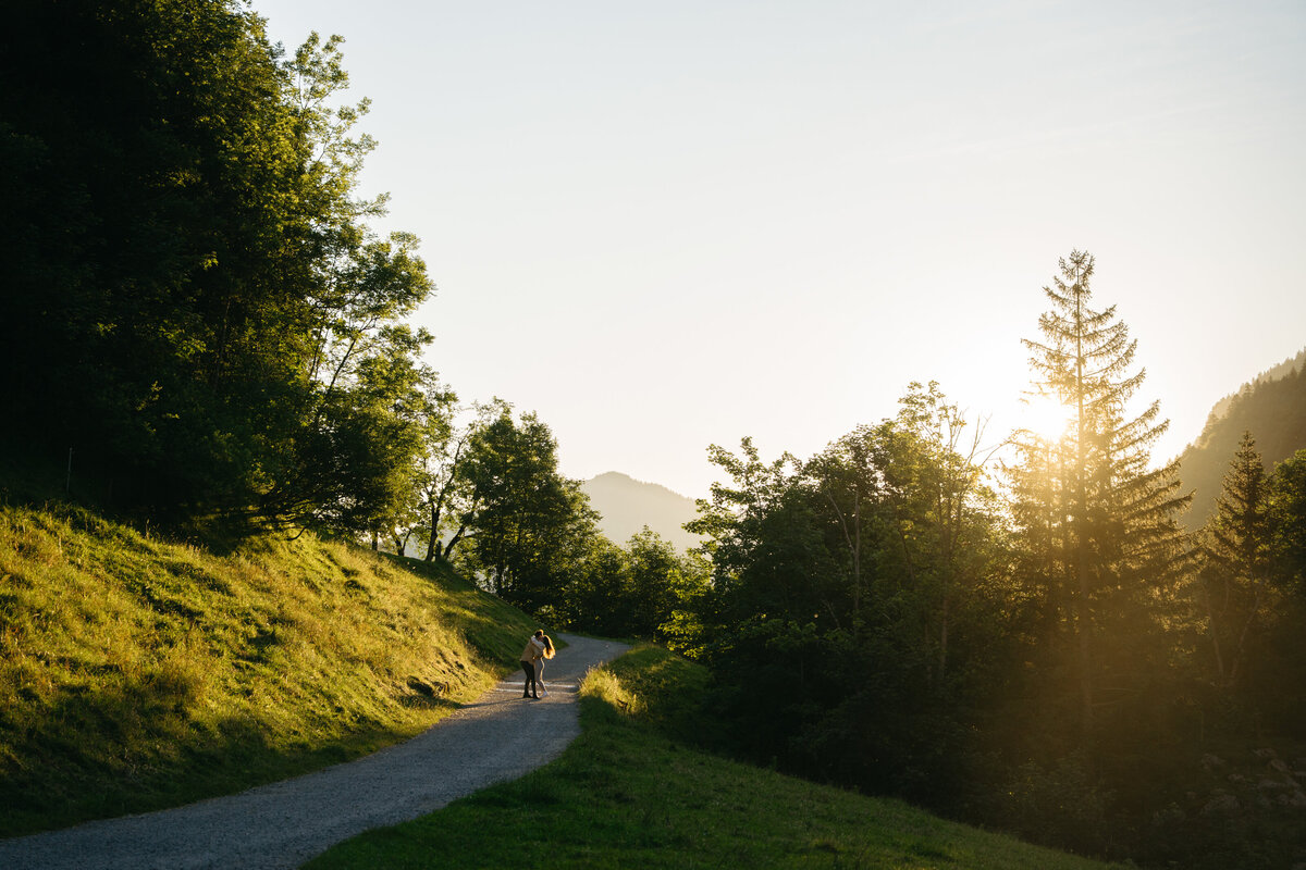 Sunrise during hiking elopement in Switzerland