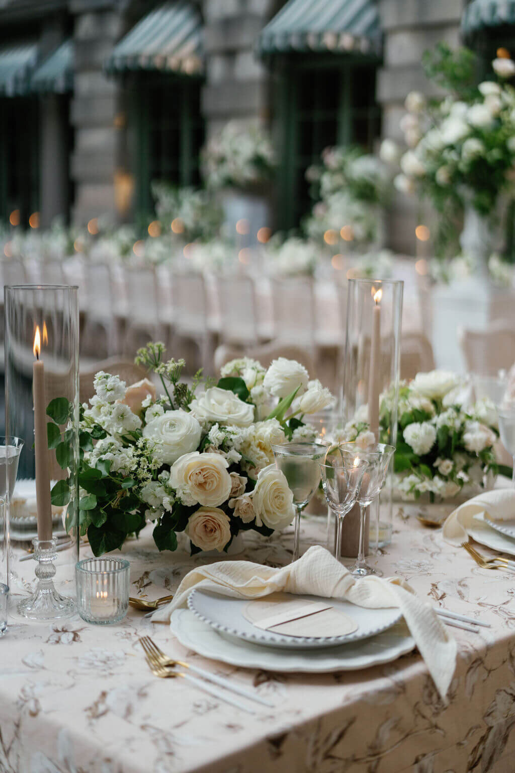 camilla-ben-elegant-table-setting-springvale-floral-1