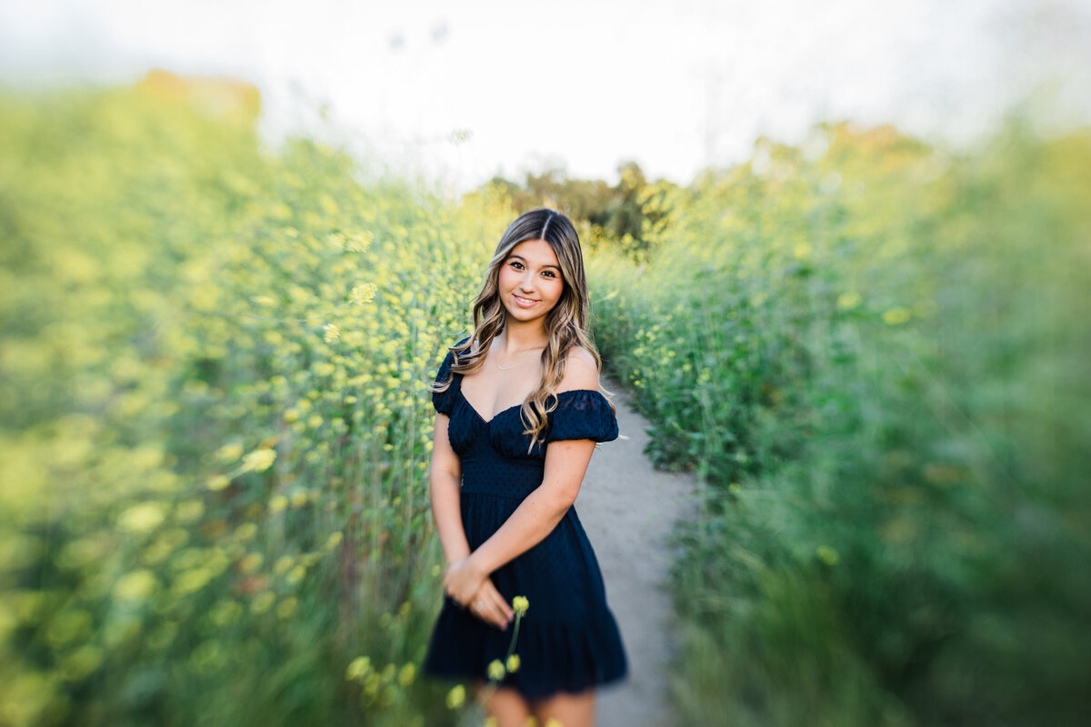 lensbaby-sol-45-senior-portrait
