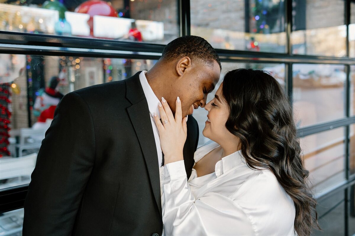 6th-street-austin-engagement-session-leah-thomason-photography-2