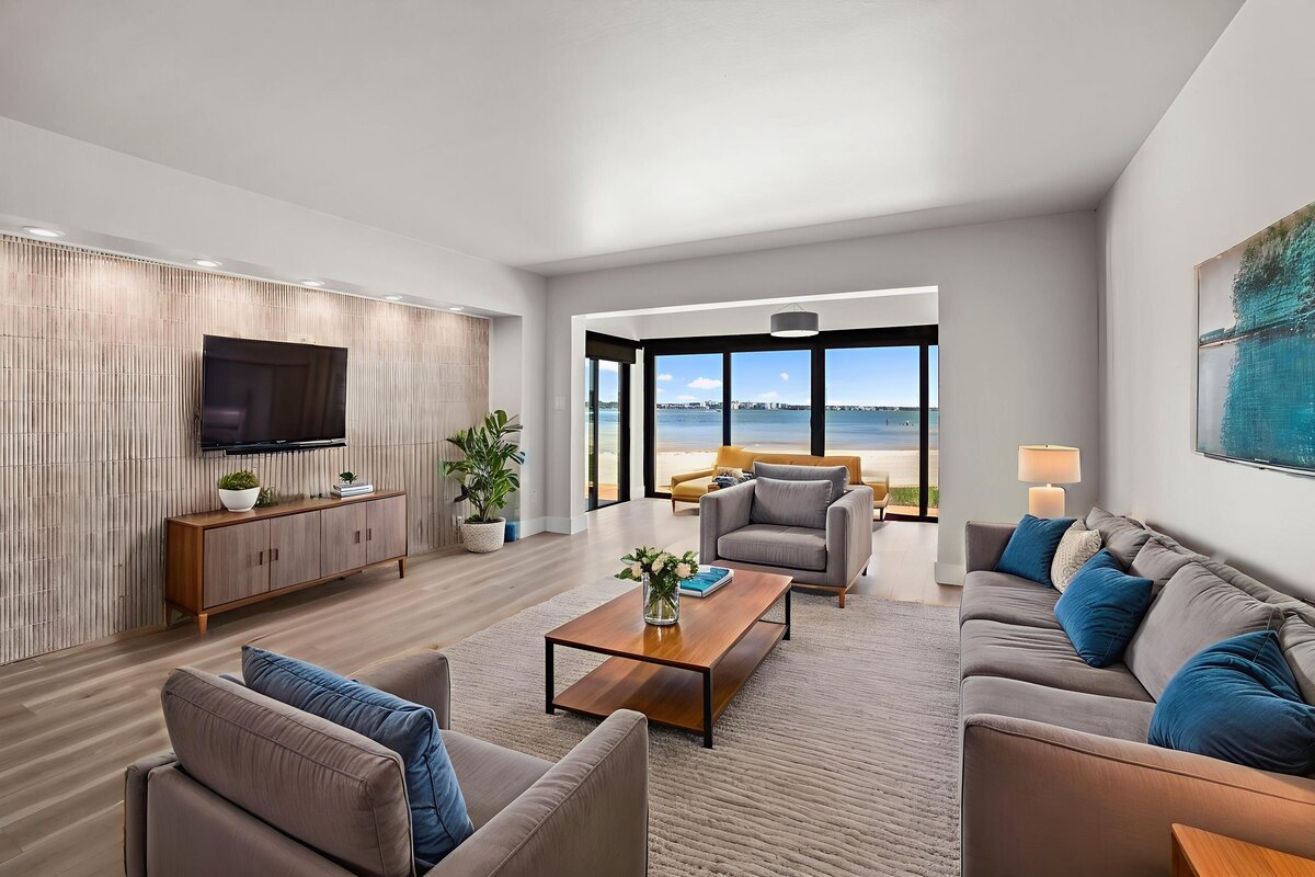 895 Gulf View LR - 495A0099 IR virtually staged