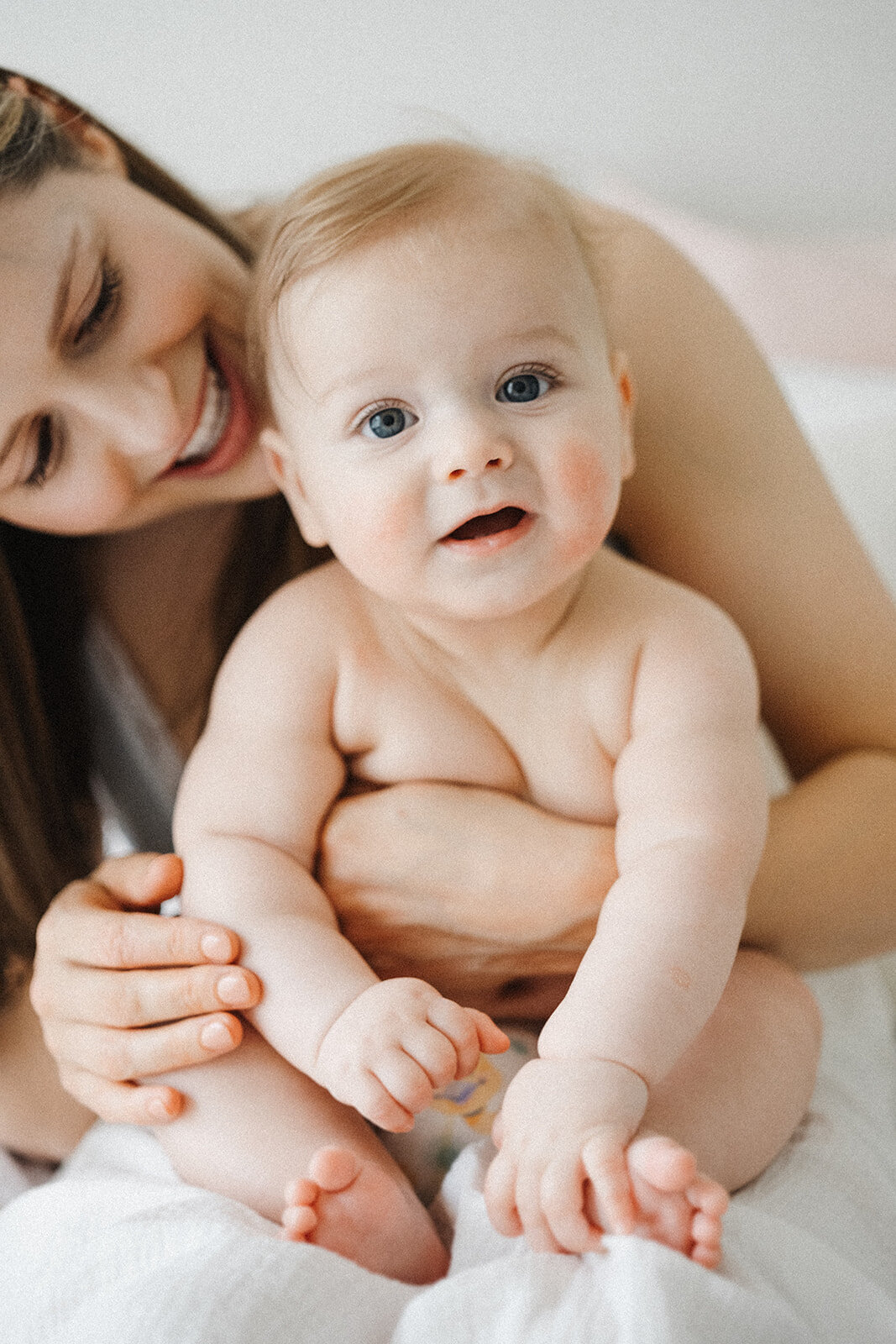 best in-home newborn photographer Melbourne