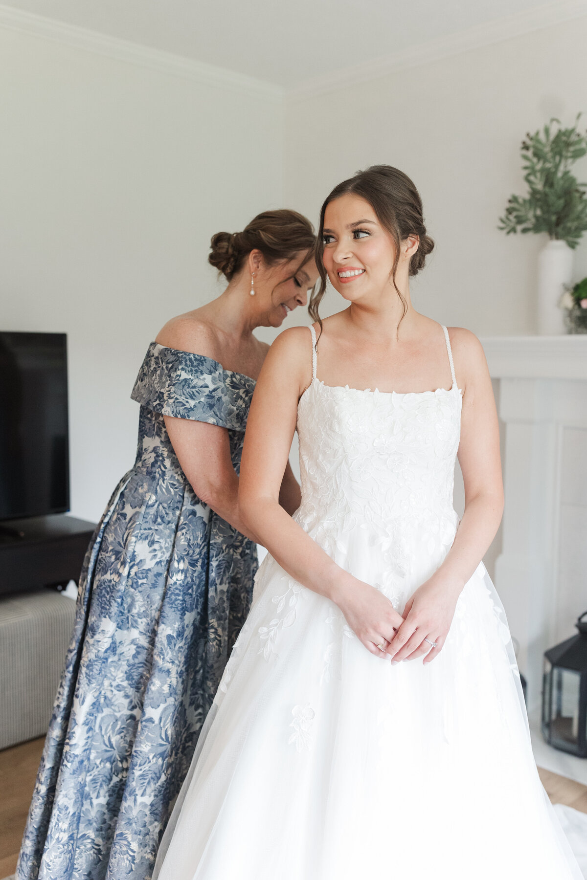 Alexis Fox Photography + Summer + Wedding + Ritz Charles + Carmel + Indiana (61 of 93)