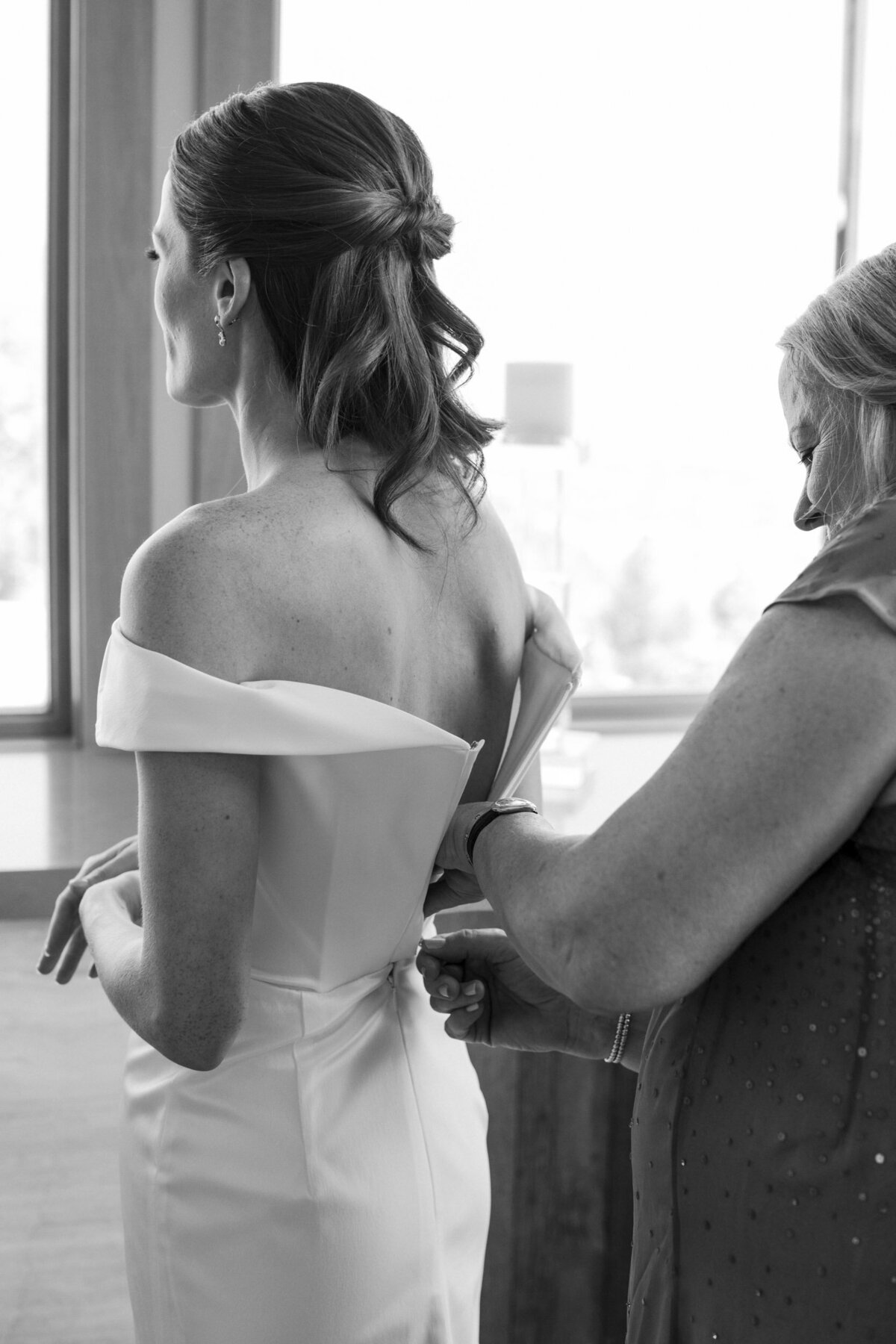 KateEdwardsWeddings_Caroline&Tom_Wedding_Finals-124
