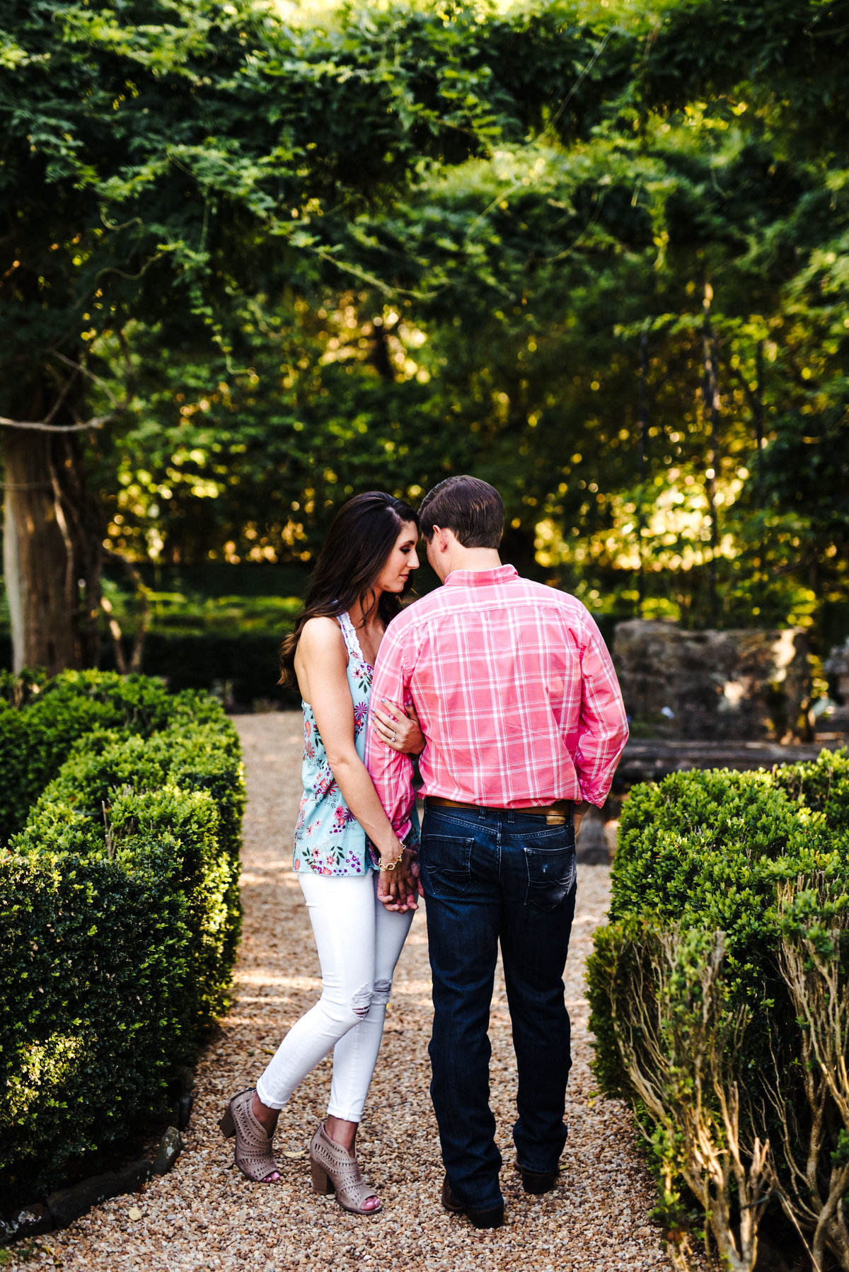 Hills and Dales Estate Engagement Session - 9