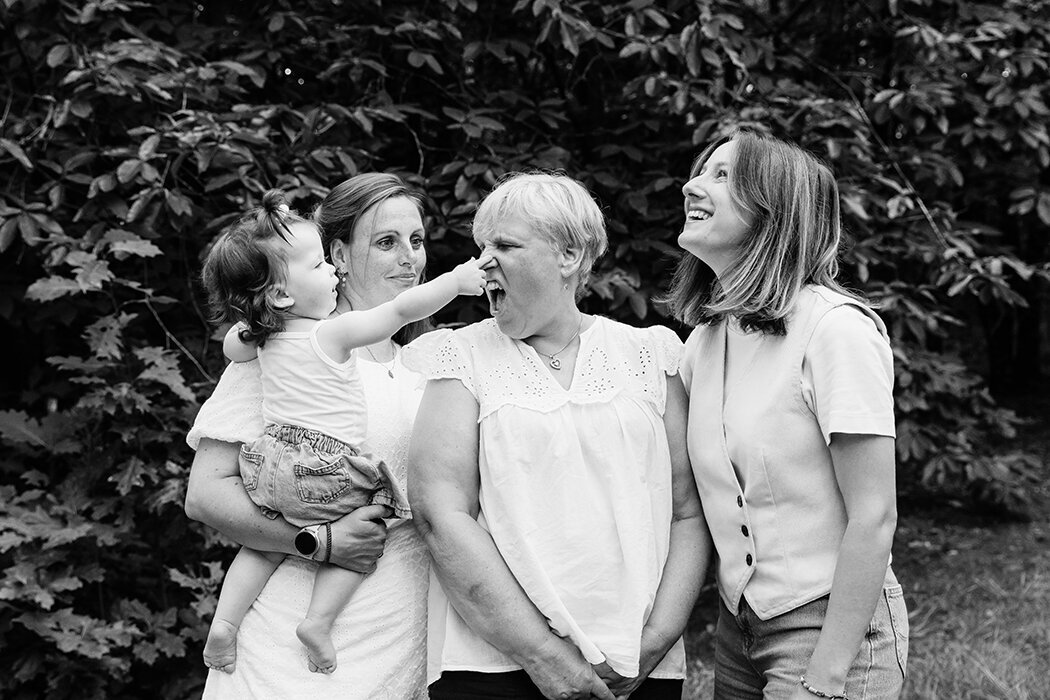 fearlessfamily, familiefotograafbrabant, fotoshootbergseheide, bergseheide, ingridmolfotografie, rucphen, zundert, bosschenhoofd, halderberge, roosendaal, bergenopzoom
