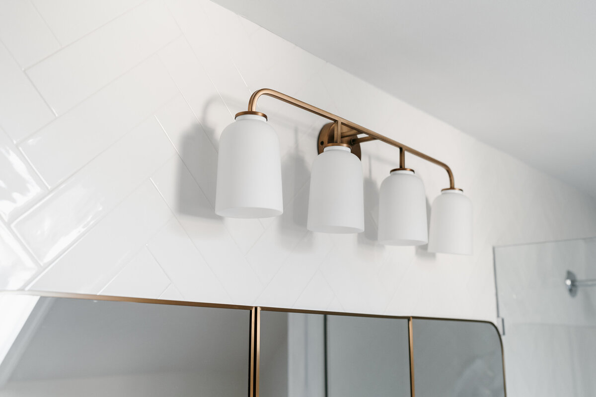 Bathroom and Mudroom Remodel Photoshoot-14