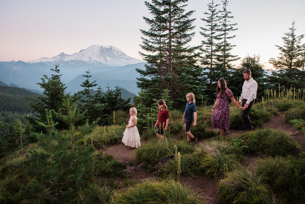 Family Photos Suntop Lookout Mount Rainier-2