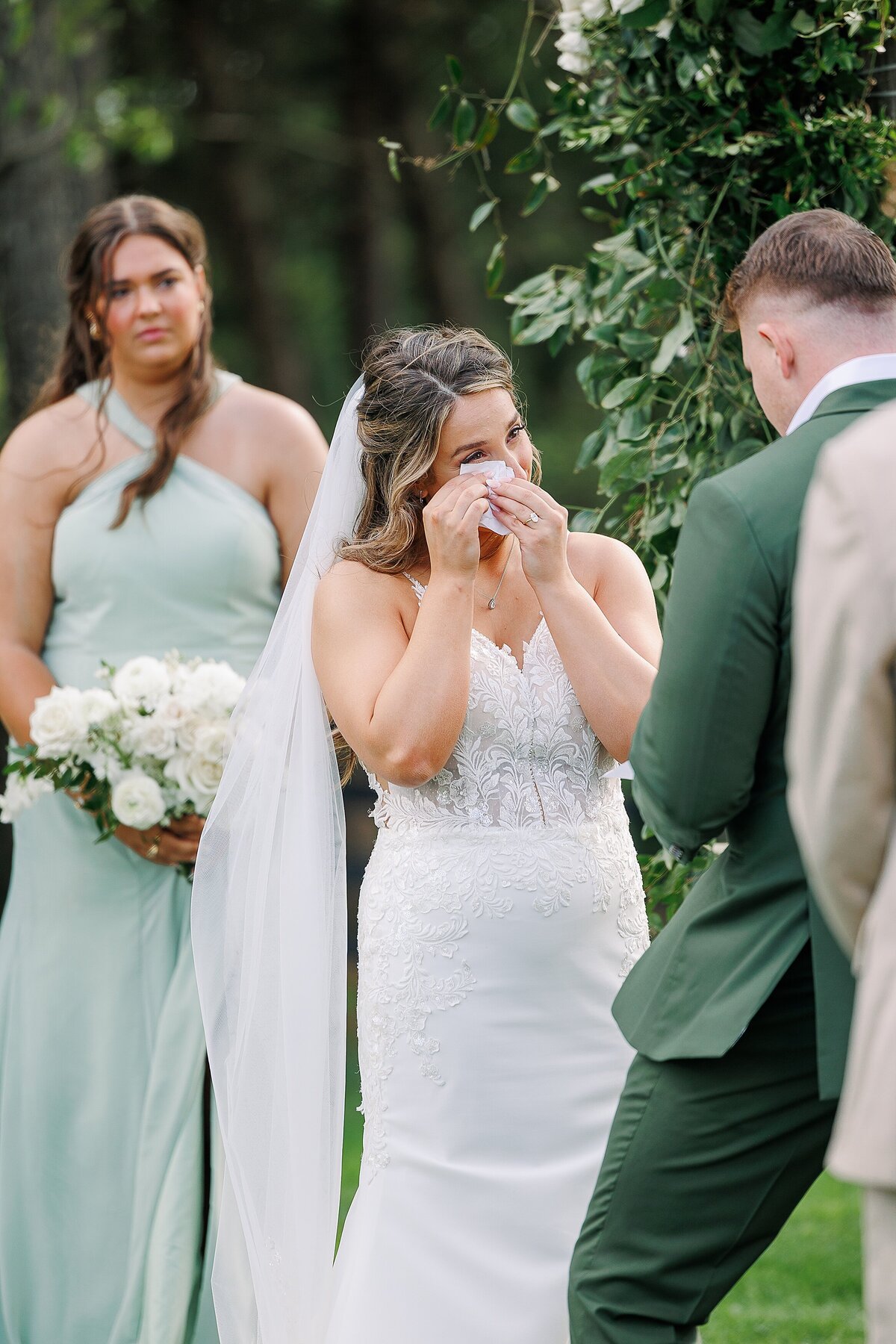 oak-barn-at-loyalty-wedding-rebecca-dotson-photography_0025