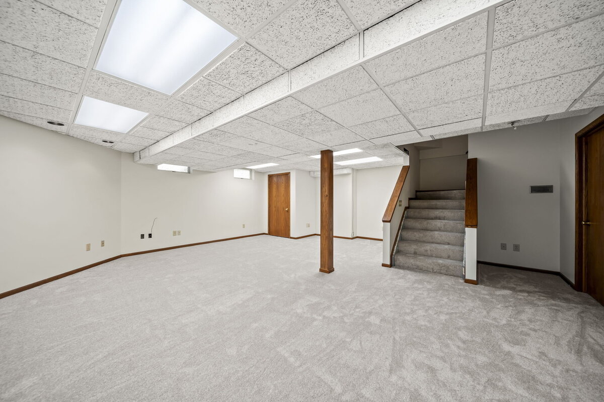 65-web-or-mls-A7405596