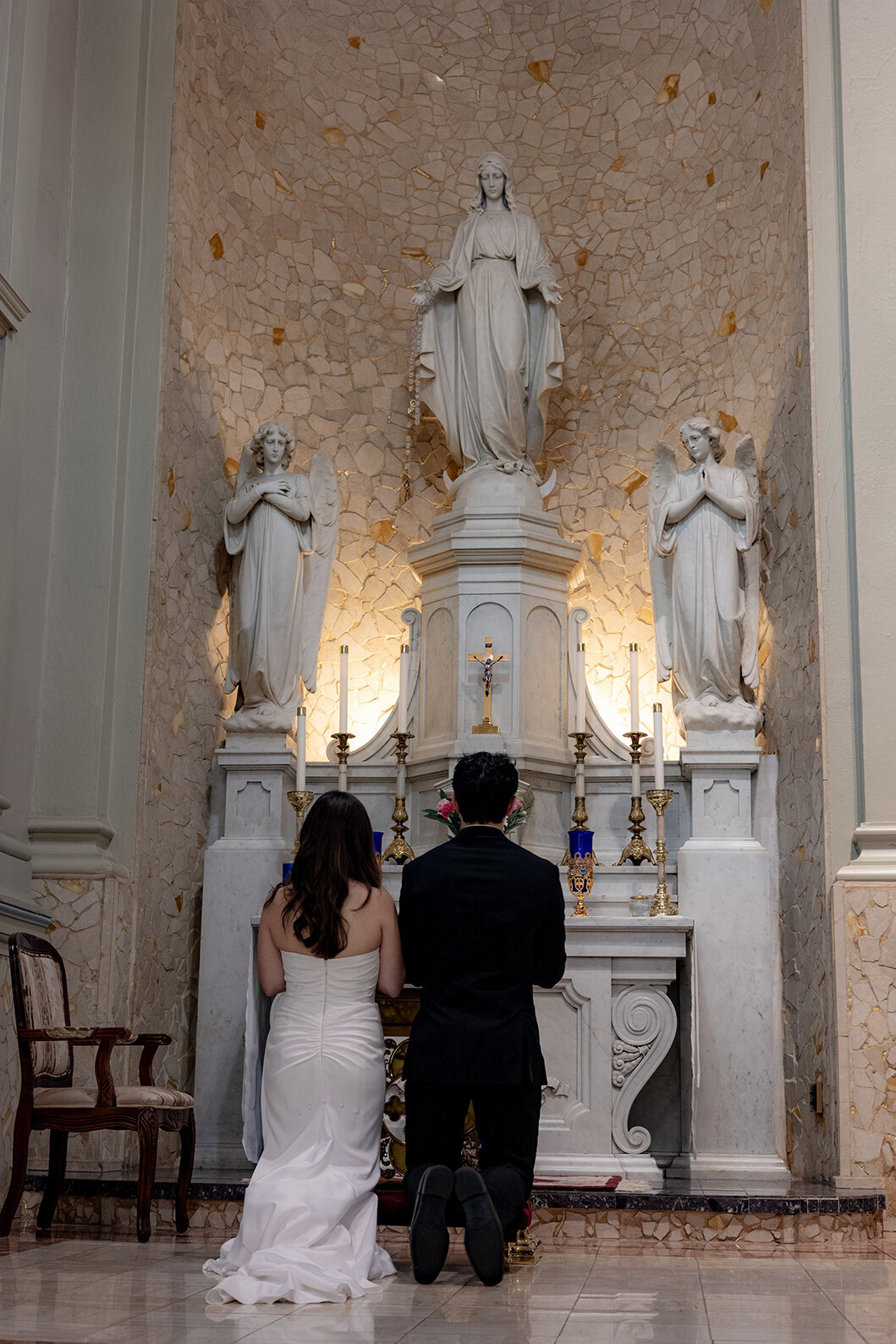 beautiful-Marian-wedding-devotion