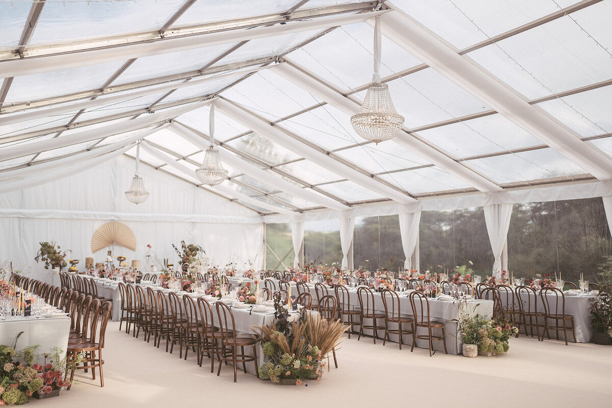 cornwell-manor-marquee-wedding-decor